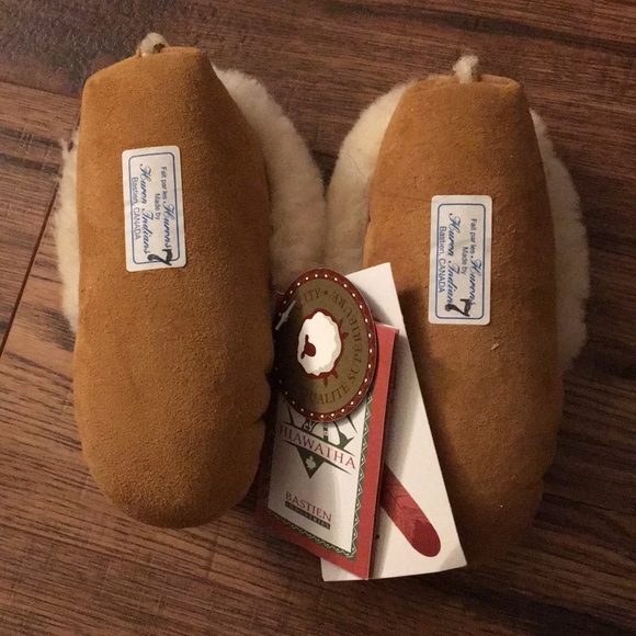 Bastion sheepskin mocs - Picture 2 of 3